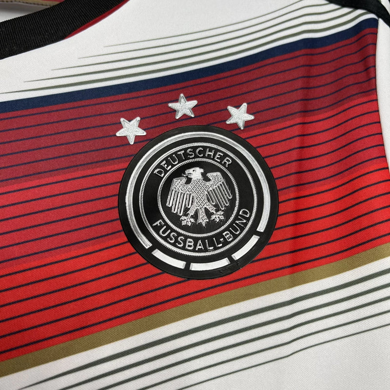 Camisa Alemanha Home I 2014/15 Adidas Retrô Masculina branca com detalhes em preto, vermelho e dourado – modelo histórico para colecionadores e torcedores.