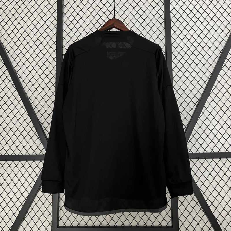 Camisa Flamengo manga longa preta 2023/24 da Adidas com escudo oficial do clube e logo Adidas, modelo torcedor masculino.