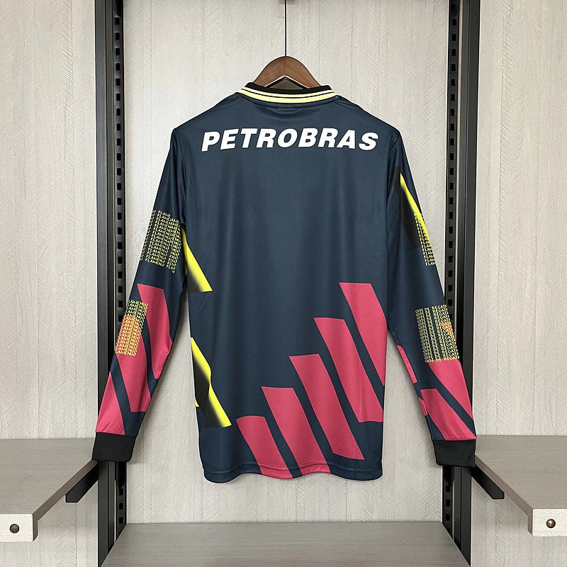Camisa retrô Flamengo 1997/98 masculina, com listras horizontais vermelhas e pretas, escudo bordado e logo Umbro, modelo clássico dos anos 90.