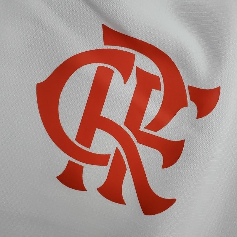 Corta Vento Flamengo 2022/23 Masculino na cor branca, com escudo do Flamengo no peito, capuz ajustável, zíper frontal e design leve – jaqueta esportiva para torcedores rubro-negros.