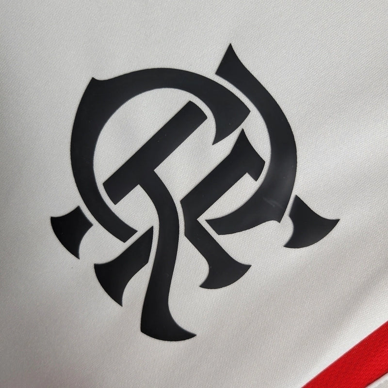 Regata do Flamengo Treino 23/24 Adidas Torcedor, na cor vermelha com detalhes pretos, escudo do CRF , logo Adidas e patrocínio Banco BRB estampado, ideal para treinos e uso casual