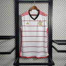 Regata Flamengo II 2023/24 Adidas Masculina branca com detalhes em preto e vermelho, escudo CRF e logo Adidas Bordados no peito, modelo ideal para treinos e uso casual”