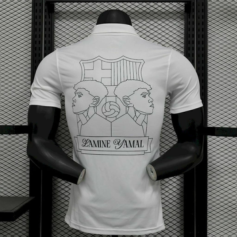 Camisa Barcelona Lamine Yamal 2024/25 Versão Jogador Masculina branca, uniforme do Barça disponível na Wazemix