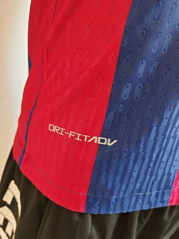 Camisa Barcelona Home I 2025/26 Nike Jogador Masculina - Vermelha e Azul