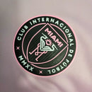 Camisa Inter Miami Home I 2023/24 Adidas Jogador Masculina na cor rosa, modelo com design moderno e detalhes exclusivos do clube, feita para performance e estilo dentro e fora de campo.