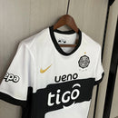 Camisa Olimpia Home I 2025/26 Nike Torcedor Masculina - modelo branco, uniforme principal do clube paraguaio, escudo em destaque e design moderno 