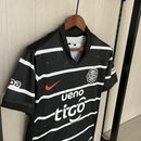 Camisa Olimpia Away II 2025/26 Nike Torcedor Masculina - modelo preto, uniforme de visitante do clube paraguaio, escudo em destaque e design moderno 