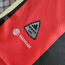 Camisa Atlanta United Home I 2023/24 Adidas Jogador Masculina - modelo vermelho e preto, uniforme principal do clube norte-americano em versão jogador, escudo em destaque e design moderno assinado pela Adidas.