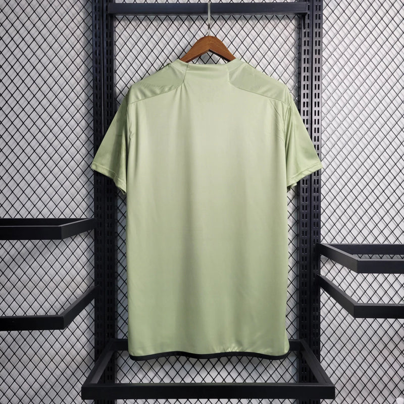 Camisa Los Angeles FC Away II 2023/24 Adidas Torcedor Masculina - modelo verde, uniforme de visitante do clube norte-americano, escudo em destaque e design moderno assinado pela Adidas.