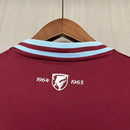Camisa West Ham Home I 2024/25 Umbro Torcedor Masculina - modelo vinho, uniforme principal dos Hammers, escudo em destaque e design clássico assinado pela Umbro.