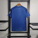 Camisa West Ham Third III 2023/24 Umbro Torcedor Masculina - modelo azul, terceiro uniforme dos Hammers, escudo em destaque e design moderno assinado pela Umbro.