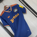 Camisa Newcastle Third III 2025/26 Adidas Torcedor Masculina - modelo azul, terceiro uniforme da temporada, com escudo em destaque e design moderno que combina tradição e estilo do clube inglês.