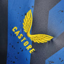 Camisa Newcastle Third III 2023/24 Torcedor Masculina - modelo azul, terceiro uniforme da temporada, com escudo em destaque e design moderno que combina tradição e estilo do clube inglês.