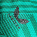 Camisa Newcastle Away II 2023/24 Jogador Masculina - modelo verde, uniforme de visitante da temporada, com escudo em destaque e design moderno que une estilo e desempenho inspirado na identidade do clube inglês.