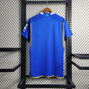 Camisa Leicester City Home I 2023/24 Adidas Torcedor Masculina - modelo azul, uniforme principal da temporada, com escudo em destaque e design clássico que representa a tradição e o orgulho do clube inglês.