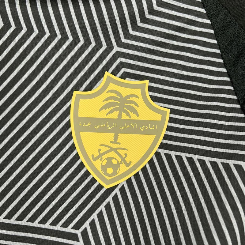 Texto alternativo (alt text):
Camisa Al-Ahli Third (3) 2024/25 Adidas Torcedor Masculina com design moderno em cores contrastantes, escudo oficial estampado e tecido leve com tecnologia Aeroready para alta respirabilidade.


