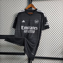 Camisa Arsenal Goleiro 2023/24 Adidas Torcedor Masculina preta, uniforme de goleiro Arsenal 2023 2024, modelo torcedor, camisa preta futebol