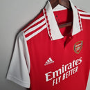 Camisa Arsenal Home I 2022/23 Adidas Retrô Masculina vermelha com detalhes clássicos e escudo aplicado.