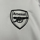Camisa Arsenal No More Red 2024 Adidas Torcedor Masculina branca, edição especial, uniforme alternativo Arsenal 2024, campanha No More Red, modelo torcedor