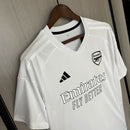 Camisa Arsenal No More Red 2024 Adidas Torcedor Masculina branca, edição especial, uniforme alternativo Arsenal 2024, campanha No More Red, modelo torcedor