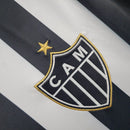 Texto alternativo (alt text):
Camisa Atlético Mineiro Home (1) 2025/26 Adidas Torcedor Masculina preta e branca com escudo oficial bordado, design clássico e tecido respirável com tecnologia Aeroready.

