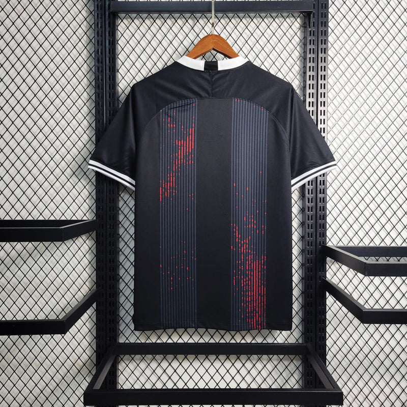 Camisa Corinthians edição especial sangue corintiano 2023/24 Nike na cor vermelha modelo torcedor masculino com escudo bordado e tecnologia DRI-FIT