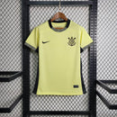 Compre a camisa Corinthians third 2023/24 Nike Torcedora feminina amarela com escudo bordado e design ideal para torcedoras do timão