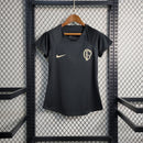 Camisa Corinthians treino 2022/23 Nike feminina na cor preta com escudo bordado e tecnologia Dri-Fit, ideal para torcedoras apaixonadas 