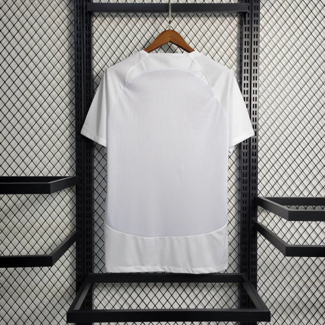 Camisa Corinthians treino 2023 2024 Nike Torcedor masculina branca com tecnologia DRI-FIT E escudo do clube 