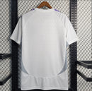 Camisa Flamengo Goleiro 2023/24 Adidas Torcedor Masculina branca com tecnologia AEROREADY e escudo do Flamengo aplicado.