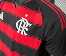 Camisa Flamengo Home 2025/26 Adidas Jogador Masculina vermelha e preta com tecnologia HEAT.RDY e modelagem player.