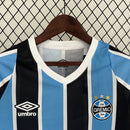 Camisa Grêmio Home 2024/25 Torcedora Feminina , listras azul, preto e branco, escudo bordado, modelo confortável e moderno