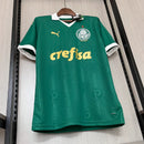 Camisa Palmeiras Home I 2024/25 Puma masculina, verde com detalhes em branco, design moderno para torcedores, tecido leve e respirável, perfeita para jogos e colecionadores.