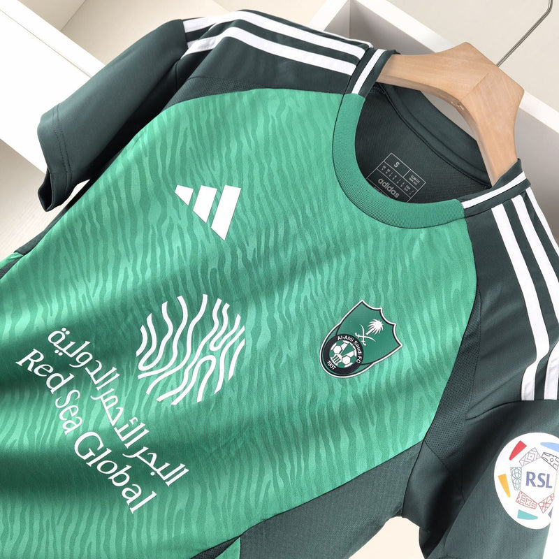 Camisa Al-Ahli Home I 2024/25 Torcedor Masculina oficial, verde com detalhes em branco, tecido leve e confortável, uniforme completo para torcedores do clube saudita
