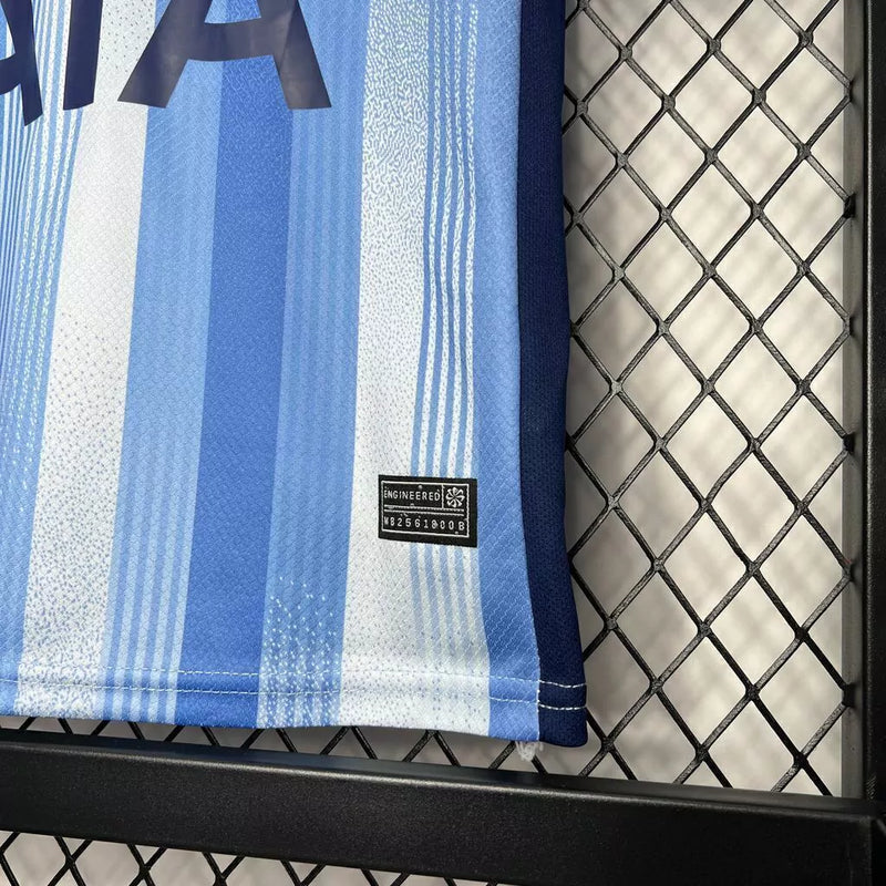Kit Infantil Tottenham Away (2) 2024/25 Nike preto e roxo – conjunto oficial com camisa e short, tecido leve e respirável para crianças de 3 a 13 anos."
