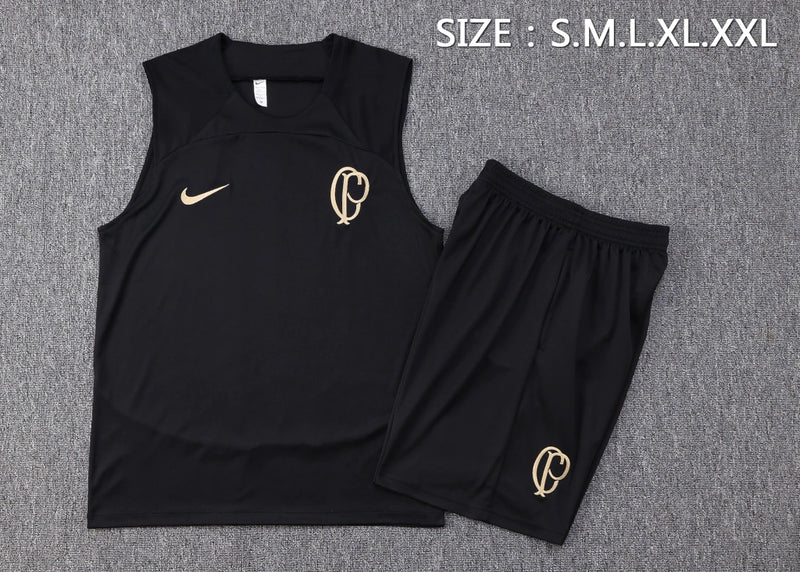 Kit treino Corinthians Nike 2023/24 com regata preta e short preto, modelo usado pelos jogadores do timão nos treinoss
