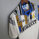 Camisa Inter de Milão Away II 1996/97 Umbro Retrô Masculina - Branca