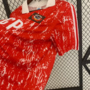 "Camisa União Soviética Home I 1990/91 Adidas retrô masculina vermelha com detalhes dourados, gola careca e tecido leve respirável para torcedores e colecionadores"