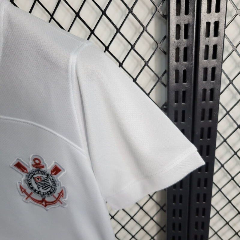 Camisa Corinthians home I 2023/24 Nike Torcedora Feminina branca com escudo bordado 