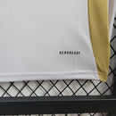 "Camisa Al-Nassr Third 2024/25 Adidas Torcedor Masculina oficial, uniforme alternativo do clube saudita, em tecido leve com tecnologia AEROREADY, escudo bordado e corte regular fit."