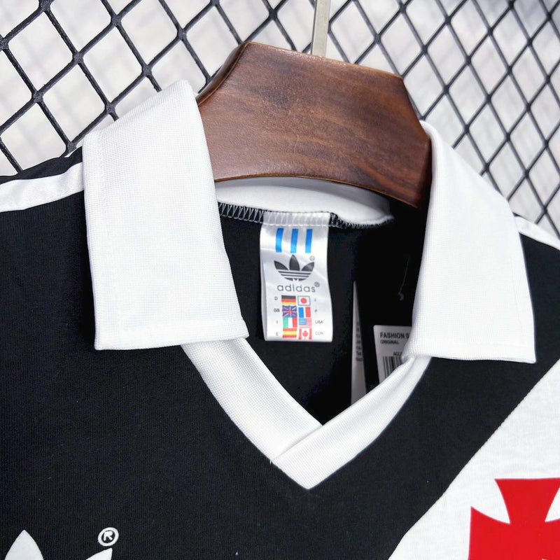 Camisa Vasco da Gama Home I 1988/89 Adidas Retrô Masculina, com listras pretas e brancas, escudo bordado do clube e design clássico de manga curta"