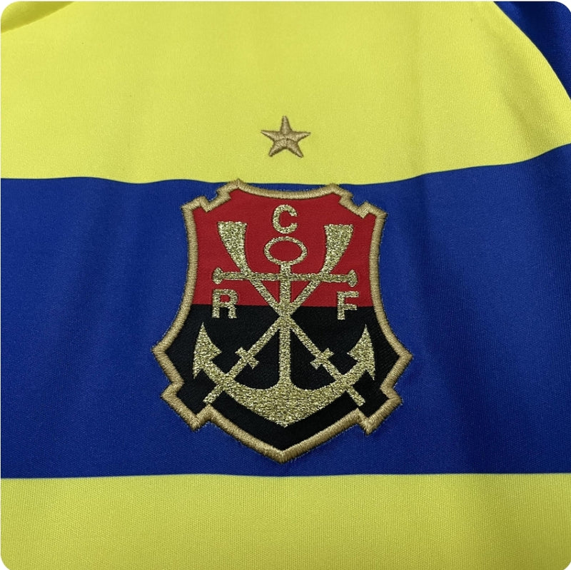 Camisa Flamengo Third III 2010/11 Batavo Retrô Masculina azul e amarela, modelo histórico com escudo bordado e design diferenciado para colecionadores e torcedores.