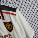 Camisa Manchester United II Retrô 1998/99 umbro Torcedor masculina - branca
