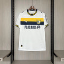 Camisa Famalicão Home I 2025/26 Puma Torcedor Masculina branca com detalhes em azul e tecnologia DryCell.