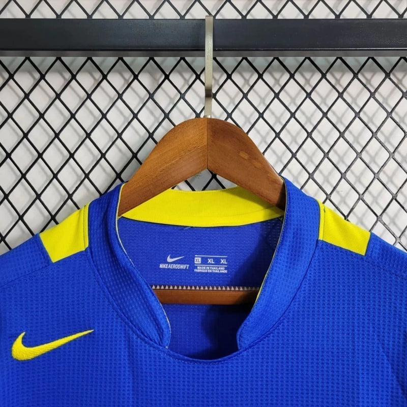 "Camisa Boca Juniors Edição Centenário 2005 Nike Retrô Masculina azul e amarela com escudo bordado e design clássico histórico"

