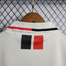 Camisa AC Milan Away (2) 1995/97 Opel Retrô Masculina, uniforme histórico branco com detalhes em vermelho e preto, disponível nos tamanhos P ao XGG, ideal para colecionadores e torcedores."