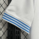 Camisa Cruz Azul Away II 2024/25 Pirma Torcedor Masculina Branca, uniforme elegante, futebol mexicano, escudo do Cruz Azul, conforto e estilo para torcedores"