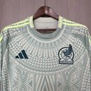 Camisa México Away II 2024/25 Adidas masculina, verde, com escudo da seleção mexicana e detalhes culturais, tecido leve e respirável, ideal para treinos, jogos e torcer pelo time.