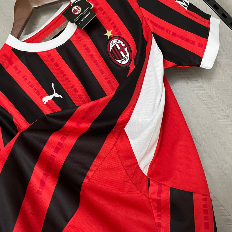 Camisa Portugal Edição A Seleção 2024 Torcedor Masculina Nike vermelha com detalhes verdes oficial, tecido leve e confortável para torcedores da Seleção Portuguesa