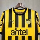 Camisa Peñarol Home I 2024/25 Torcedor Masculina Amarela e Preta, uniforme clássico, futebol uruguaio, escudo bordado, conforto, estilo e tradição para torcedores"
